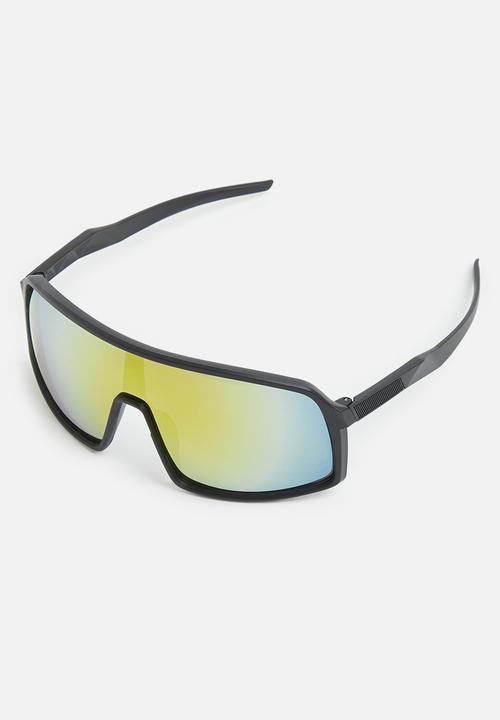 Superbalist - Ollie shield - black