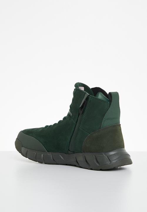 Oakley - Coyote mid zip boot - hunter green & new dk brush