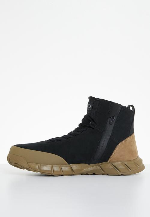 Oakley - Coyote mid zip boot - blackout & coyote