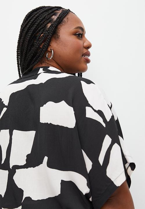Superbalist - Co-ord relaxed printed shirt - bold cutout