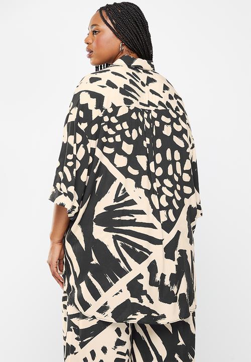 Me&B - Plus digital printed oversized shirt - stone 
