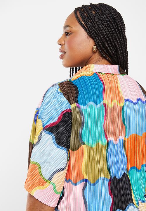 Me&B - Plus loop button longer length shirt - multi