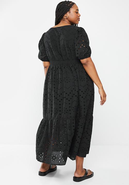 Me&B - Plus lace embroidered empire cut dress - black