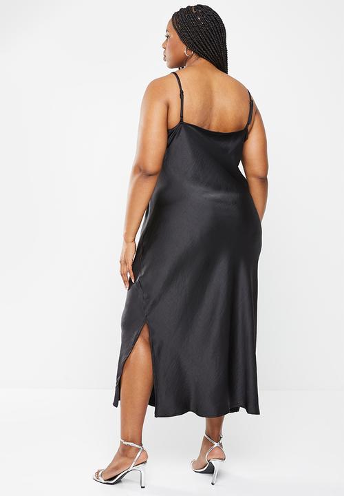 Me&B - Plus slit slip dress - black