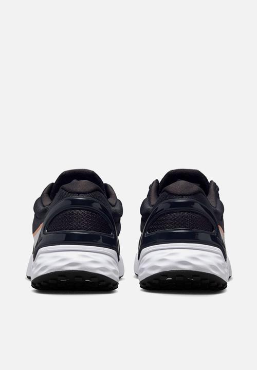 Nike - Nike Renew Run 3