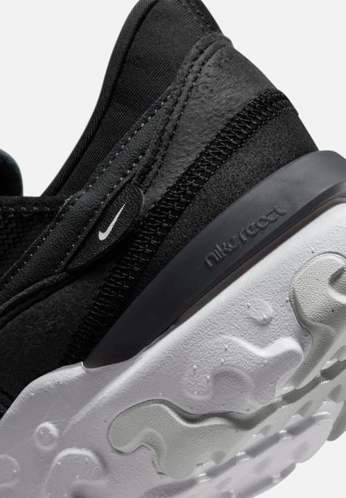 Nike - React Revision