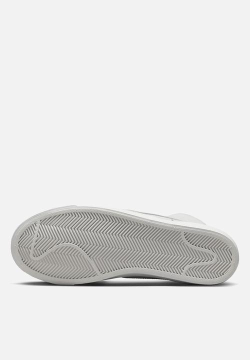 Nike - Nike Blazer Mid '77 LX