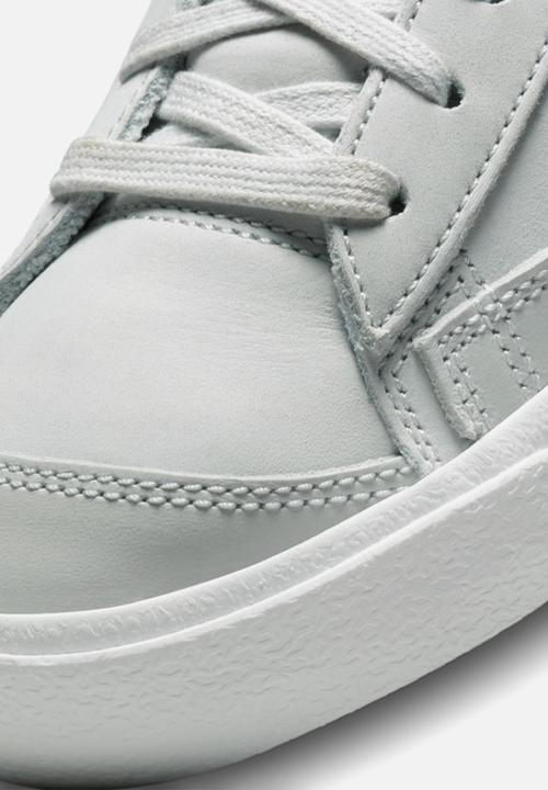 Nike - Nike Blazer Mid '77 LX