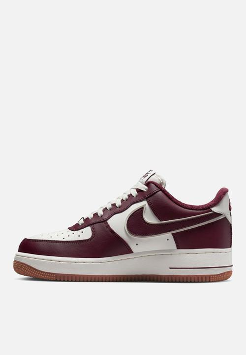 Nike - Nike air force 1 '07 lv8 - sail & night maroon-gum med brown