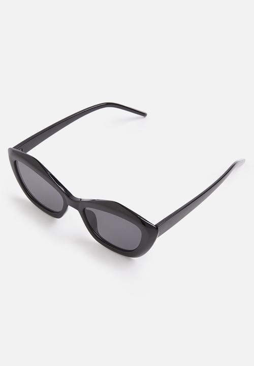 Superbalist - Maxine cateye sunglasses - black