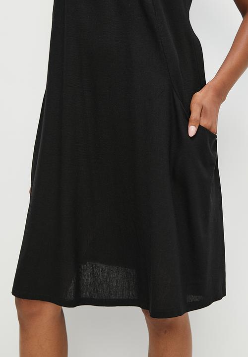 edit - Linen pocket detail swing dress - black