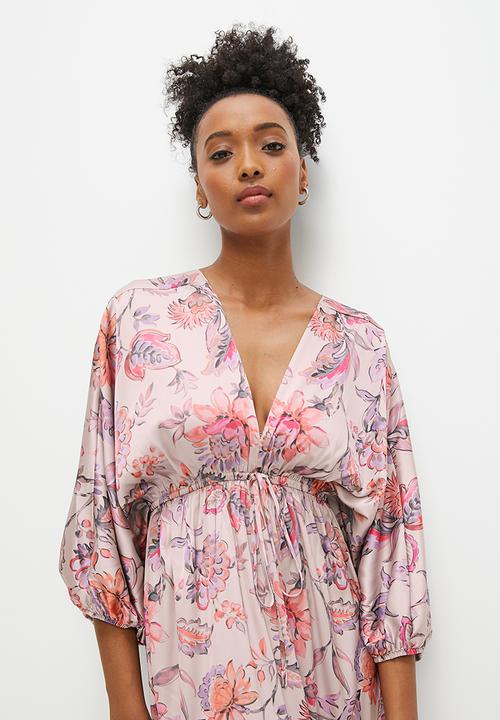 edit - Dolman sleeve boho tiered maxi - light pink