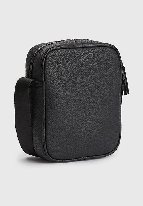 Tommy Hilfiger - Essential pu mini reporter- black