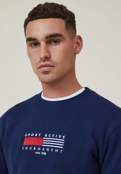 Cotton On - Graphic crew fleece - indigo/sport active