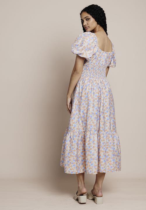 Me&B - Shirring curved band dress with pockets - blues floral ditsy