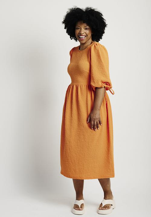 Me&B - Plus wrap back detail sack dress - orange