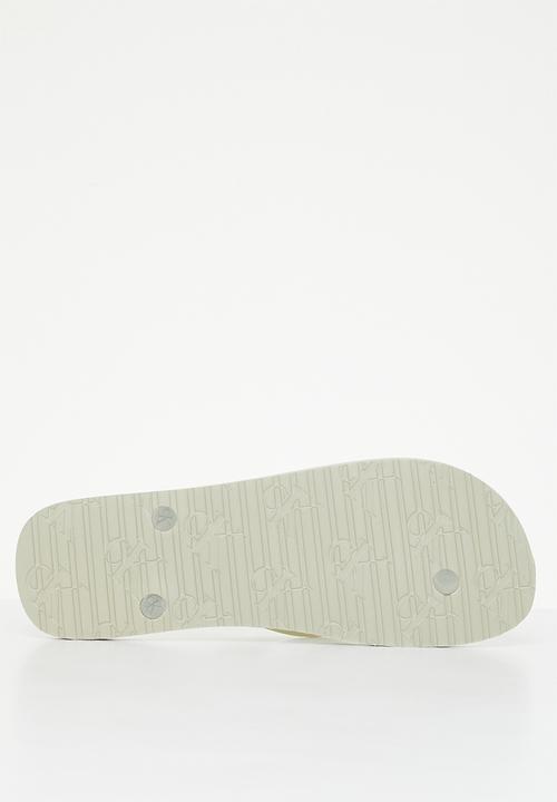 Calvin Klein - Beach sandal monogram - wheat fields
