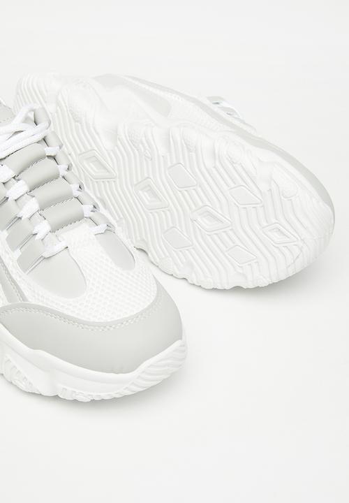 Rebel Republic - Sneaker with mesh detail - white & grey