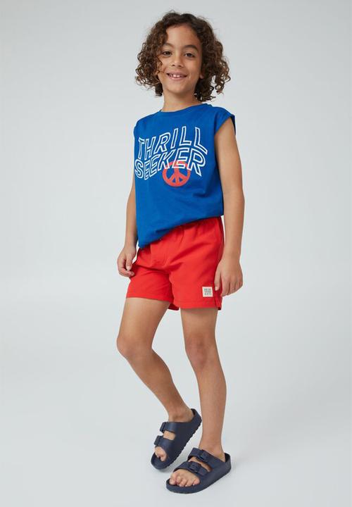 Cotton On - Bailey board short - flame red/blue punch wb