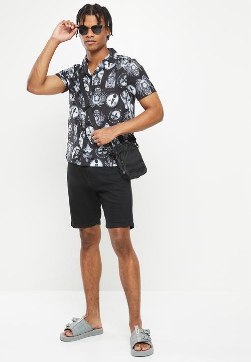 Butan - Aluta mask - rituals - short sleeve shirt - black