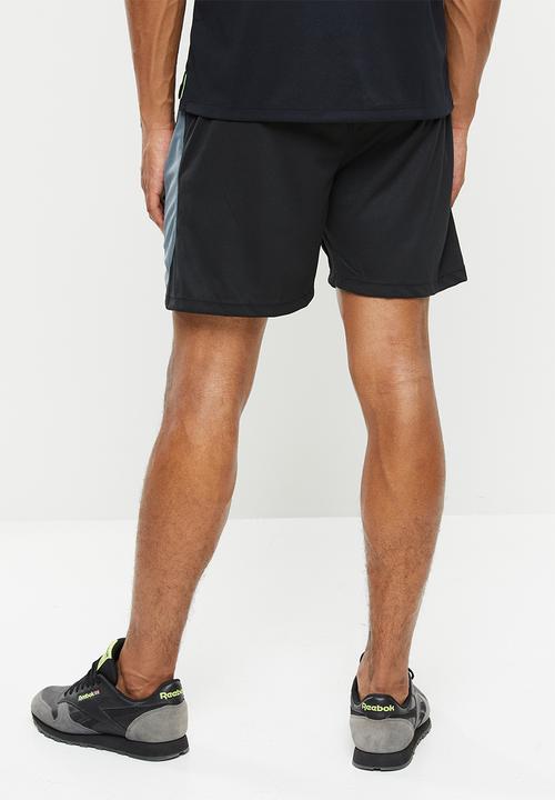 basicthread - Training short - black