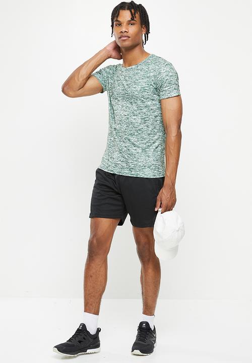 basicthread - Training short - black