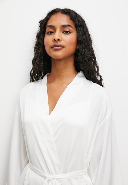Superbalist - Satin robe - ecru