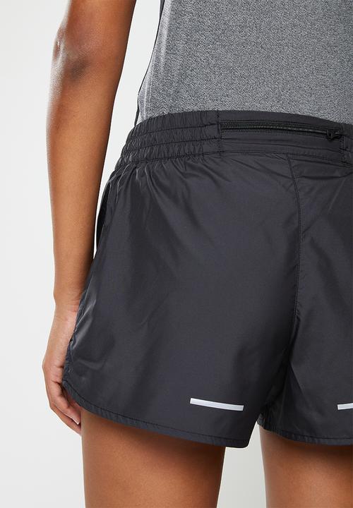 The North Face - W limitless run short - tnf black