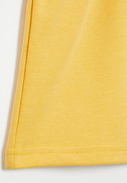 Superbalist - Fleece short - yellow