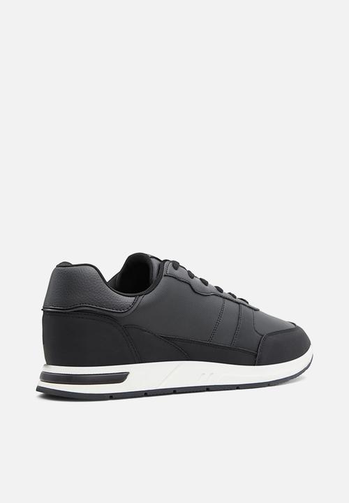 Call It Spring - Aquila slip on - black