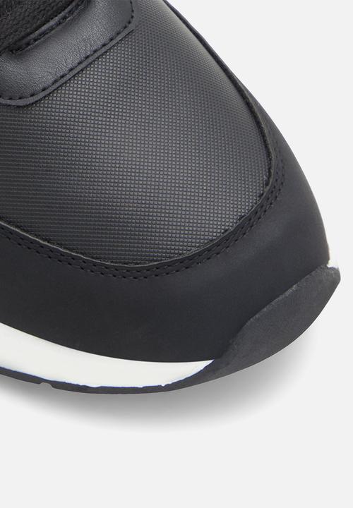 Call It Spring - Aquila slip on - black