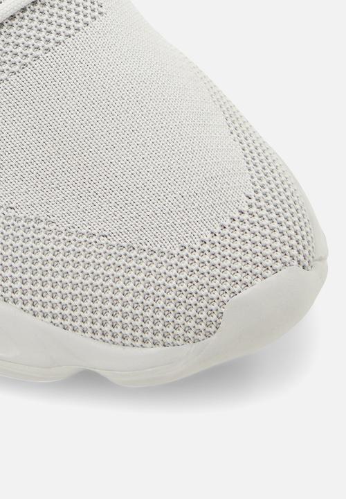 Call It Spring - Stratus slip on - grey