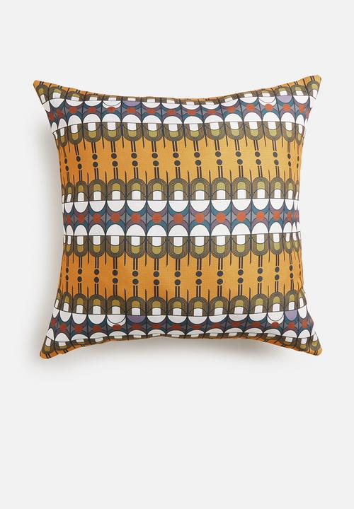 Grace of the yellow dance cushion cover- multi