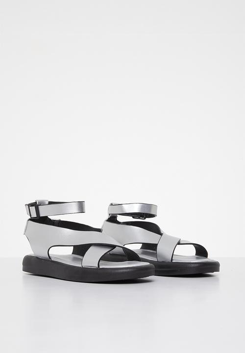 Rebel Republic - Girls crossover strap sandal - silver