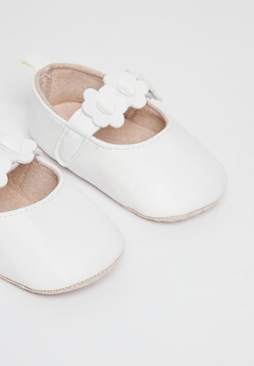 Pop Candy - Baby pump with flower - white