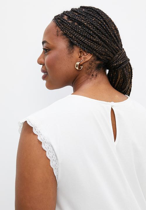 edit Plus - Lace trim grown on sleeve - milk
