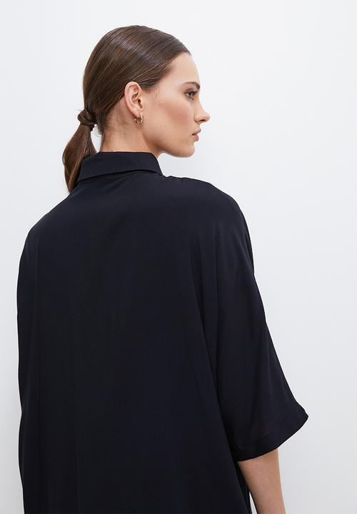 edit - Oversized boxy shirt - black