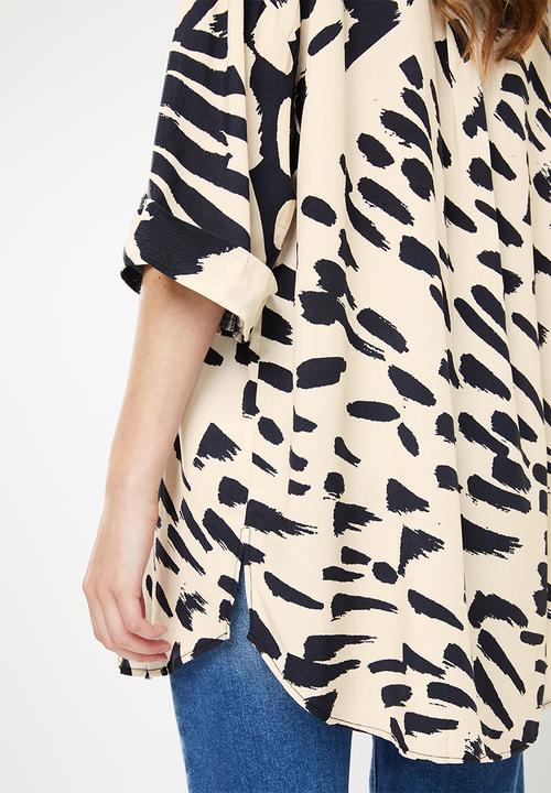Me&B - Digital printed oversized shirt - stone & black