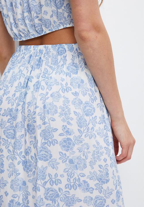 MILLA - Co-ord button detail midi skirt - white & blue 