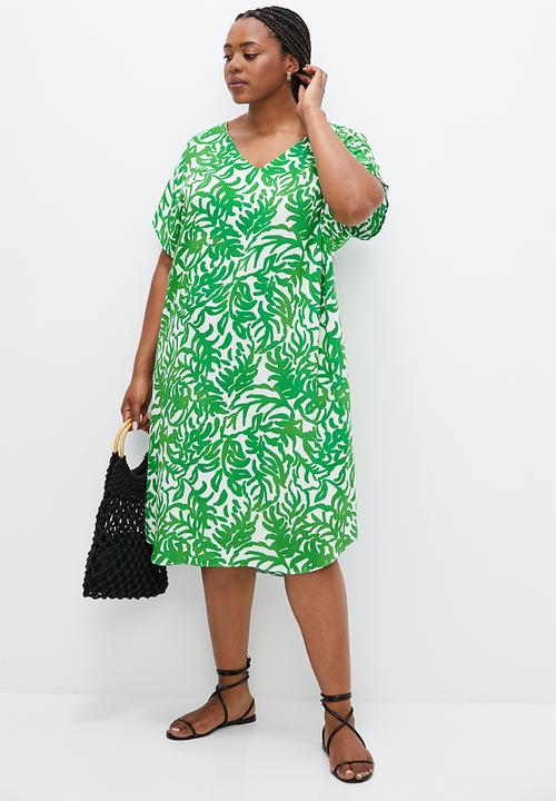 edit Plus - V-neck curved hem tunic - green mono leaf