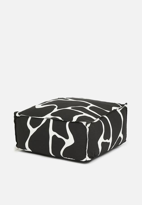 Sixth Floor - Nairobi patio floor cushion- black & white