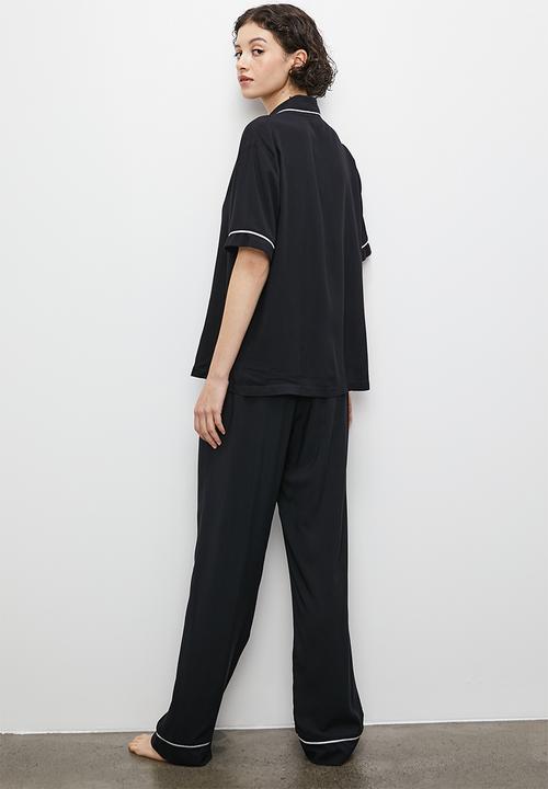 Superbalist - Sleep short sleeve & pants set - black