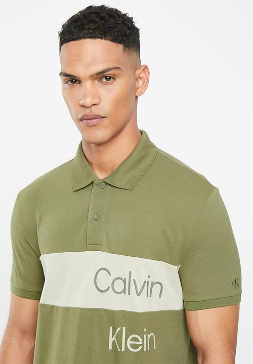 Calvin Klein - Institutional blocking polo - burnt olive