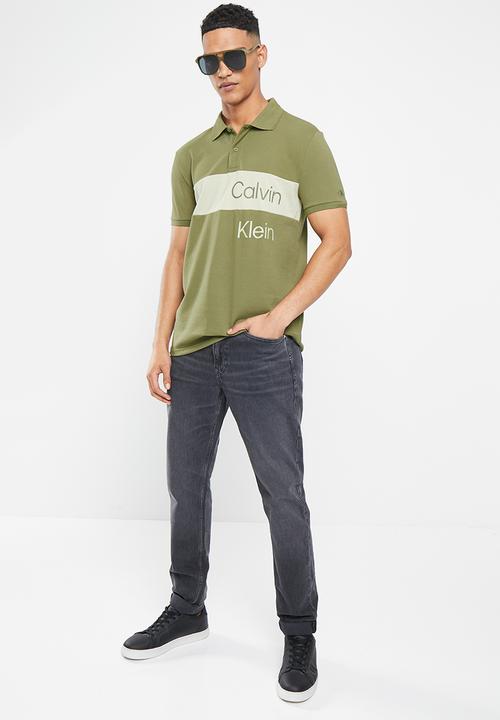 Calvin Klein - Institutional blocking polo - burnt olive