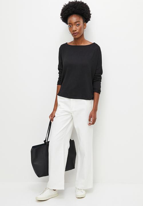 edit - Cosy knit slouchy tee - black