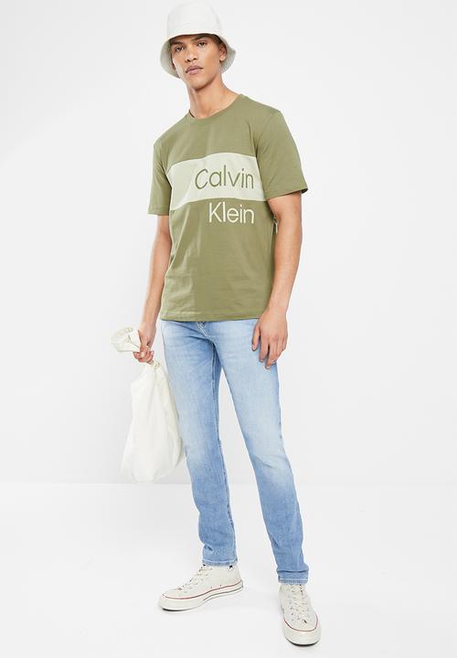 Calvin Klein - Institutional blocking tee - burnt olive