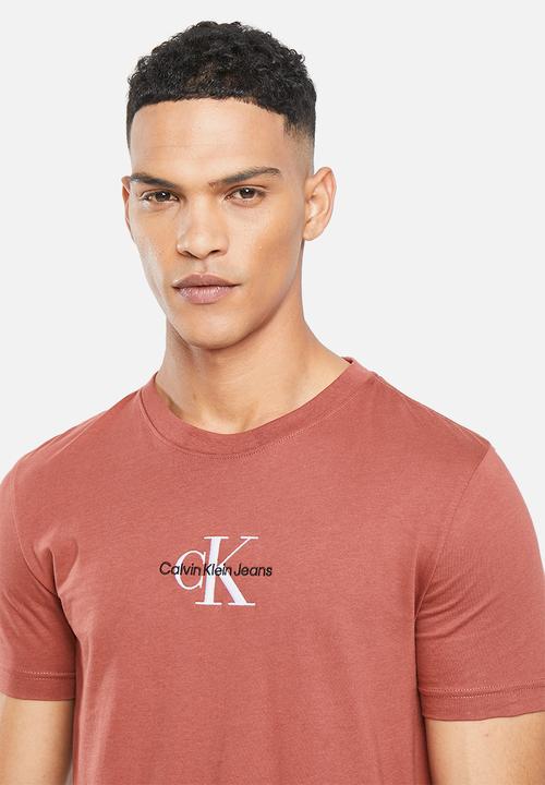 Calvin Klein - Monogram logo tee - terracotta tile