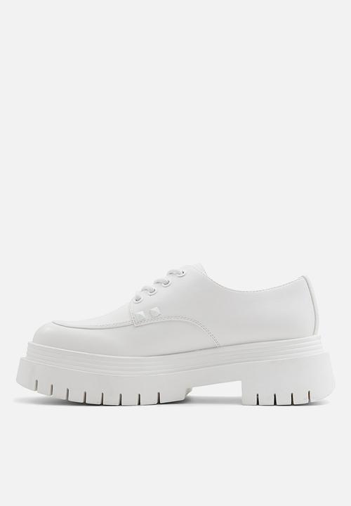 Call It Spring - Camdenn brogue - white
