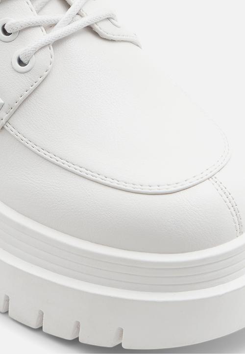 Call It Spring - Camdenn brogue - white