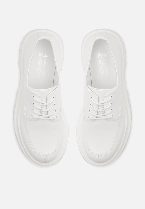 Call It Spring - Camdenn brogue - white